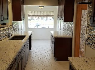 8300 Park Cir, Inglewood, CA 90305