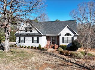 221 Silver Ridge Dr, Central, SC 29630