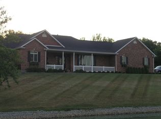 8203 Meadowfield Rd, Waterloo, IL 62298