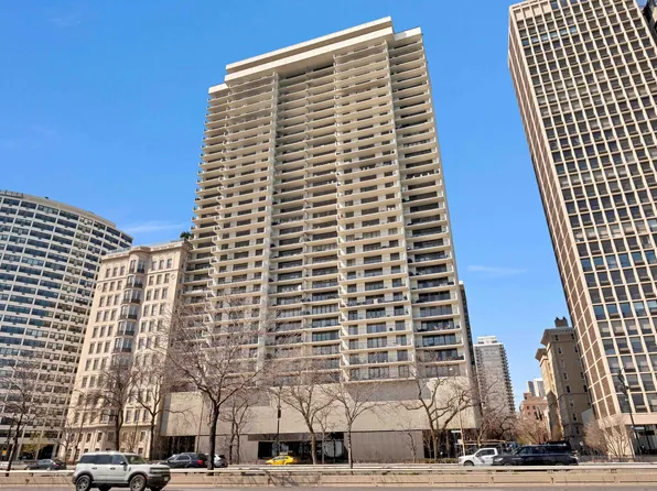 1212 N Lake Shore Dr APT 19AS, Chicago, IL 60610