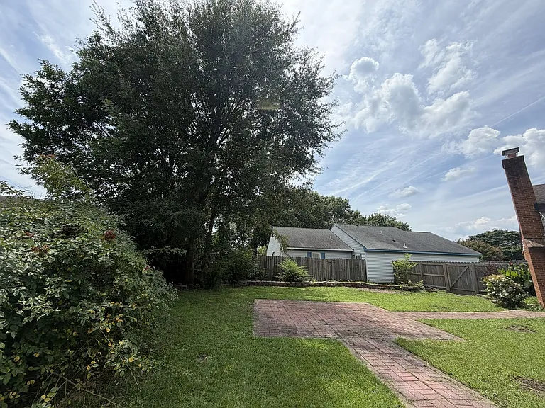 1501 Millington Dr — Photo 3