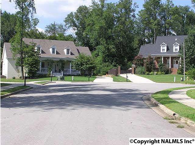 2nd image of 104 Brightfield Ct