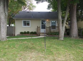 522 Fassett St, Algonac, MI 48001