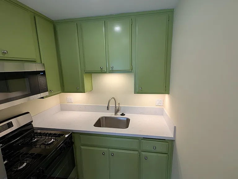 3088 Main St #A — Photo 5