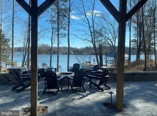 5727 Private Rd, Mineral, VA 23117