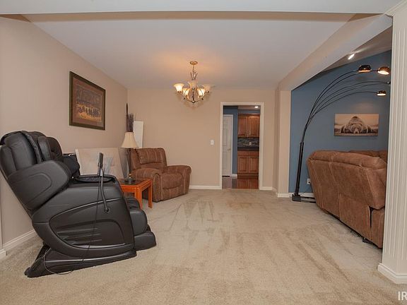 3rd image of 7800 Saint Jordan Cir
