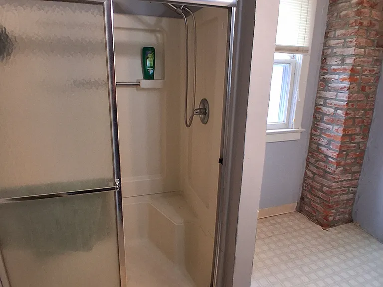 2529 Holmes St — Photo 13