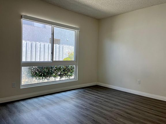 5th image of 23836 Ocean Ave APT A
