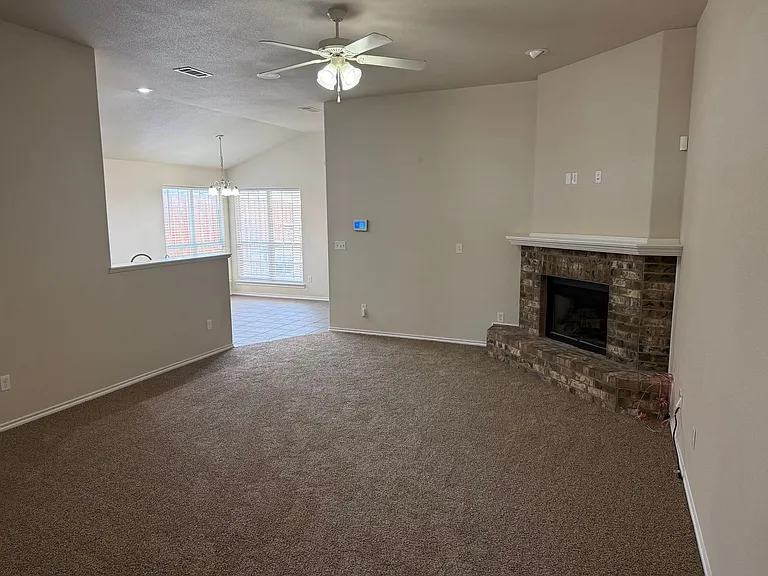 660 Duke Ave — Photo 3
