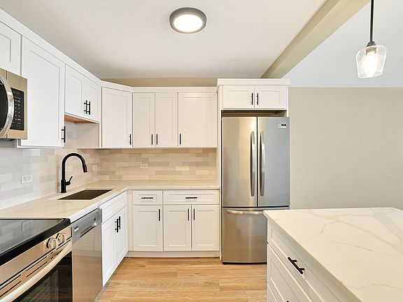 5th image of 3550 N Lake Shore Dr APT 1822