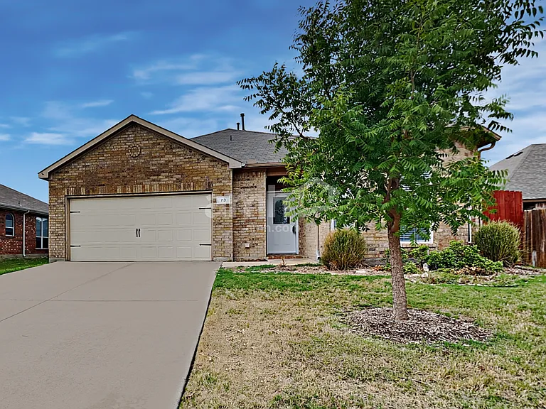 73 N Highland Dr — Photo 1
