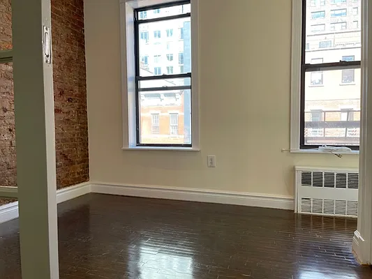 Rented by Oxford Property Group | media 12