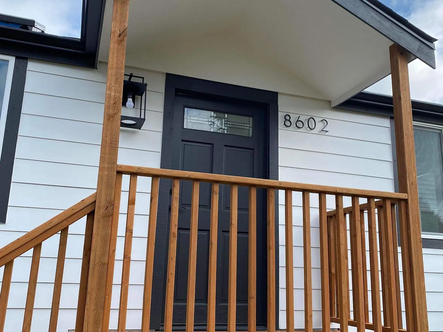 16th Ave SW, Seattle — Photo 3