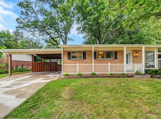1120 Apache Dr, Florissant, MO 63033