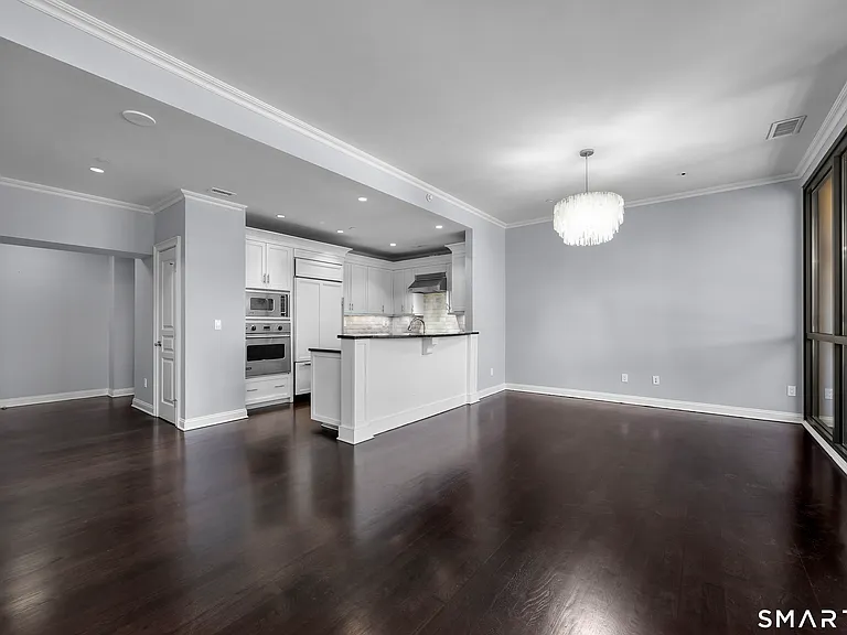 100 Parrott Dr #1106 — Photo 7