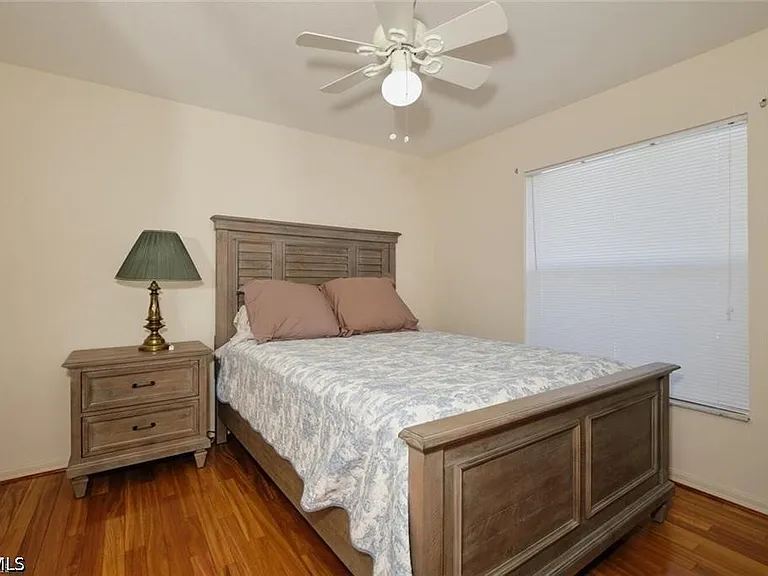 5507 SW 14th Pl — Photo 15