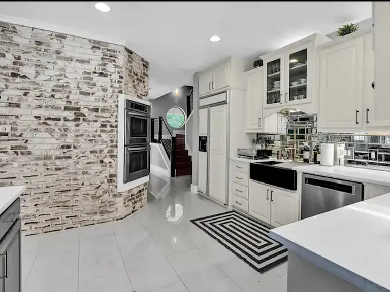 16340 Redbud Dr — Photo 12