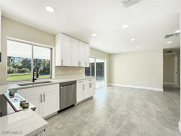3rd image of 714 Clayton Ave