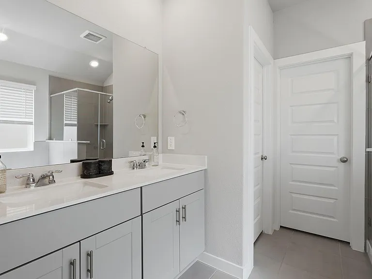 14231 Rolling Pastures Dr — Photo 6