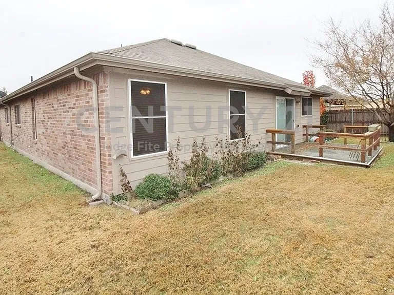 217 Silver Spur Dr — Photo 22