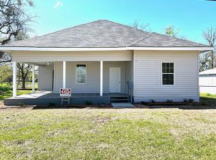 400 SE 3rd St, Cooper, TX 75432