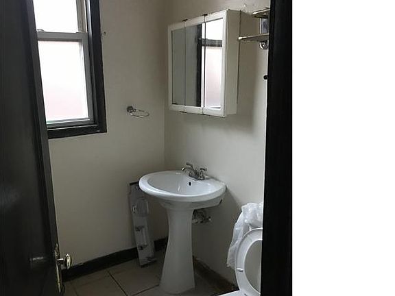 4th image of 5929 S Paulina St #2