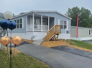 Redman Homes 131CD Camelot Woods Plan, Camelot Woods, Altoona, PA 16601