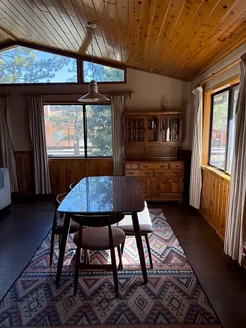 2 bed, 1056 sqft, $2,100 — Photo 3