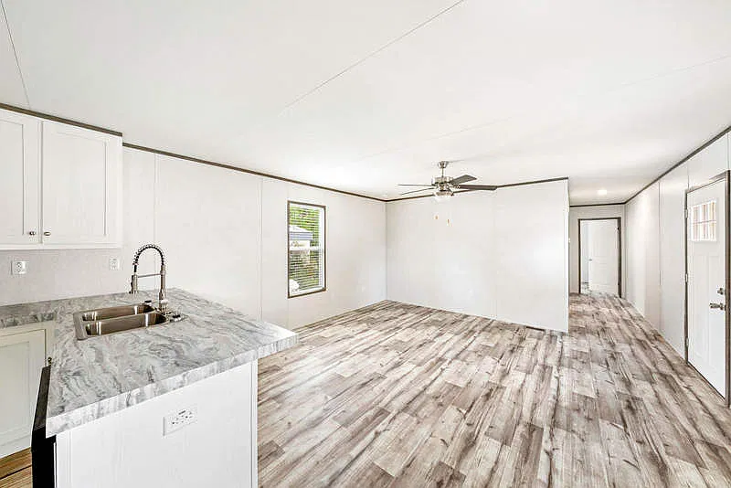 3 bed, 2.0 bath, 1152 sqft, $1,499 — Photo 3