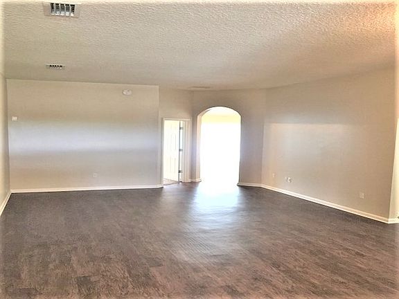 3rd image of 2383 Creekfront Dr