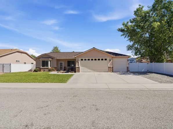2916 Brook View Ln, Grand Junction, CO 81503