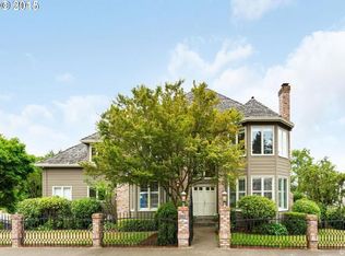 8450 NW Ash St, Portland, OR 97229