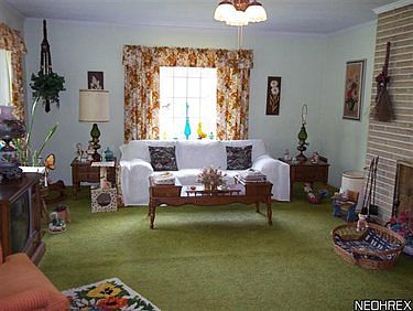 5th image of 1765 N Lincoln Ave