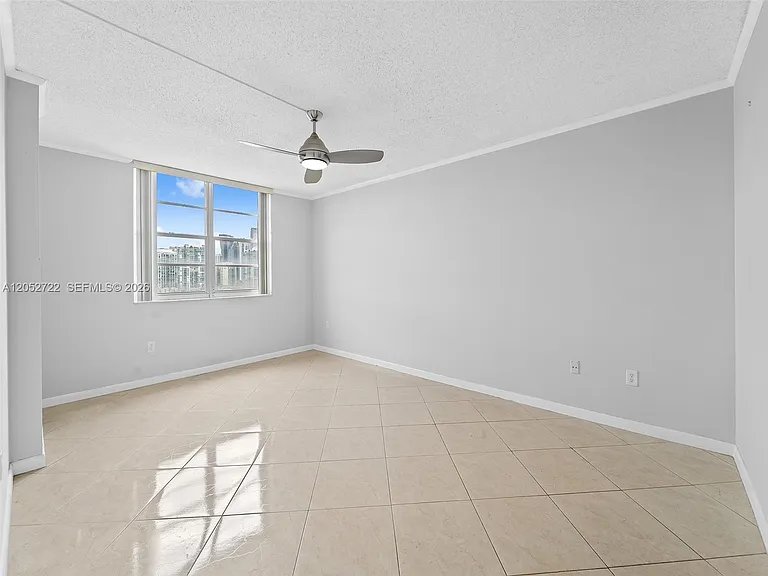 500 Bayview Dr #1421 — Photo 8