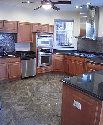 5th image of 1437 N Washtenaw Ave APT 1