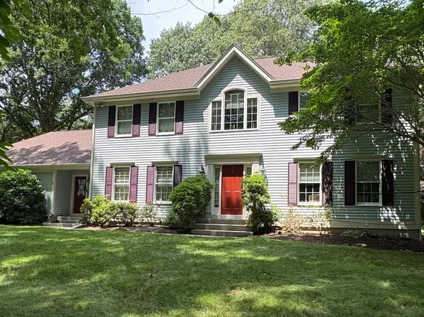 17 High Ridge Drive, Stonington, CT 06379