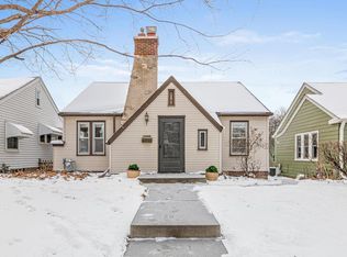 1296 Highland Pkwy, Saint Paul, MN 55116
