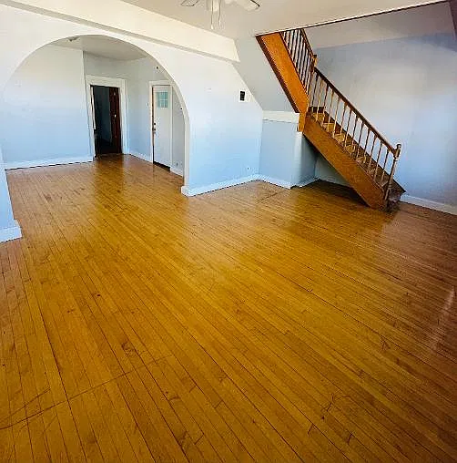 3 Bedroom Unit — Photo 2