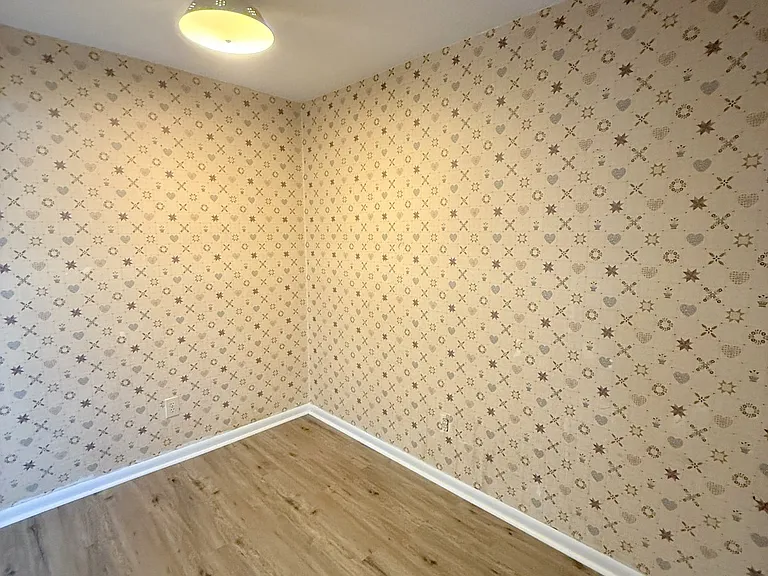116D Michael Ave — Photo 11