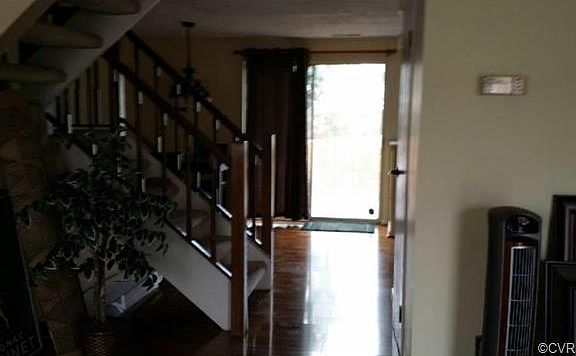 5th image of 4946 Finnegan Ct