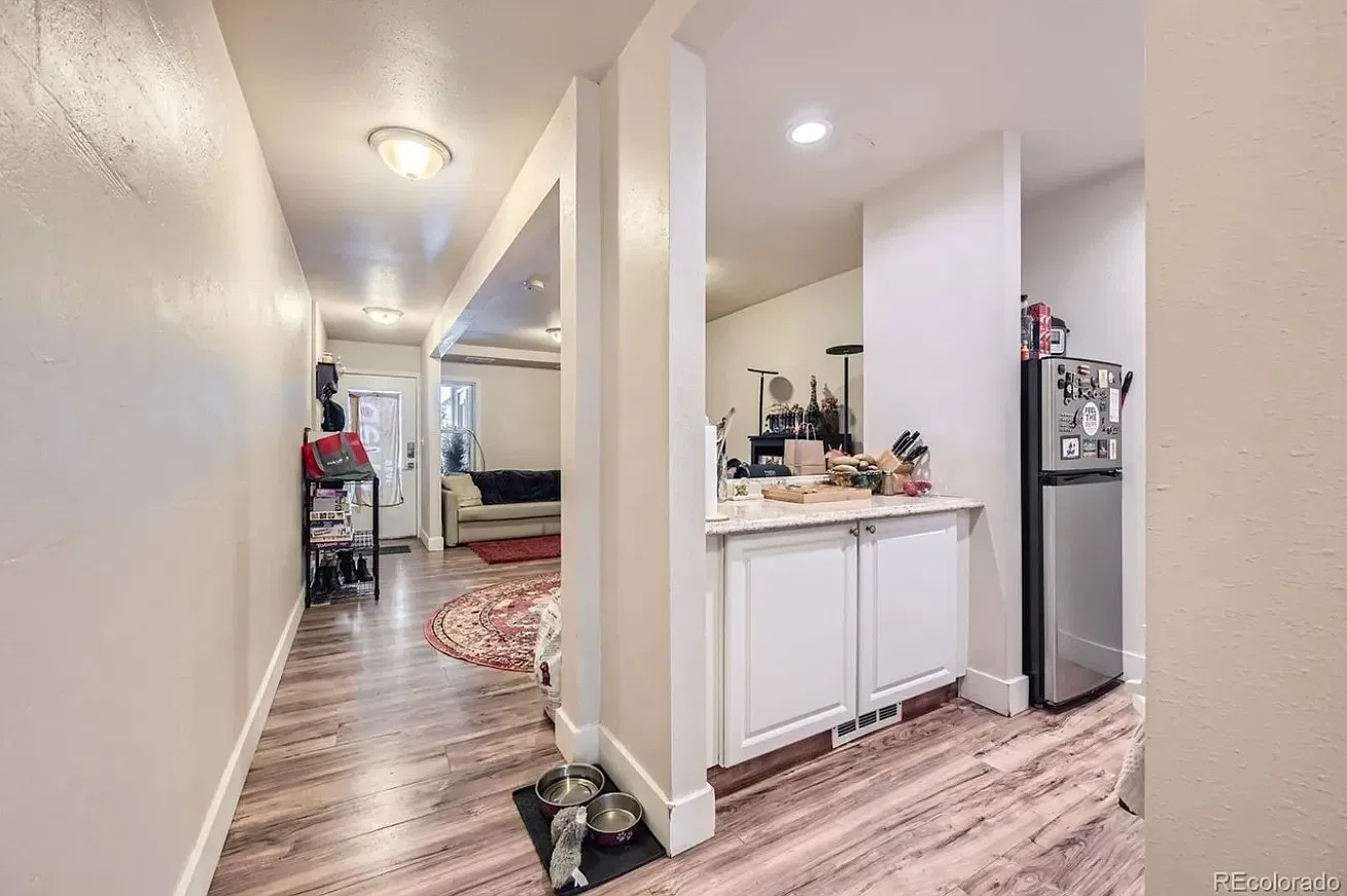 1 bed, 700 sqft, $1,500 — Photo 2