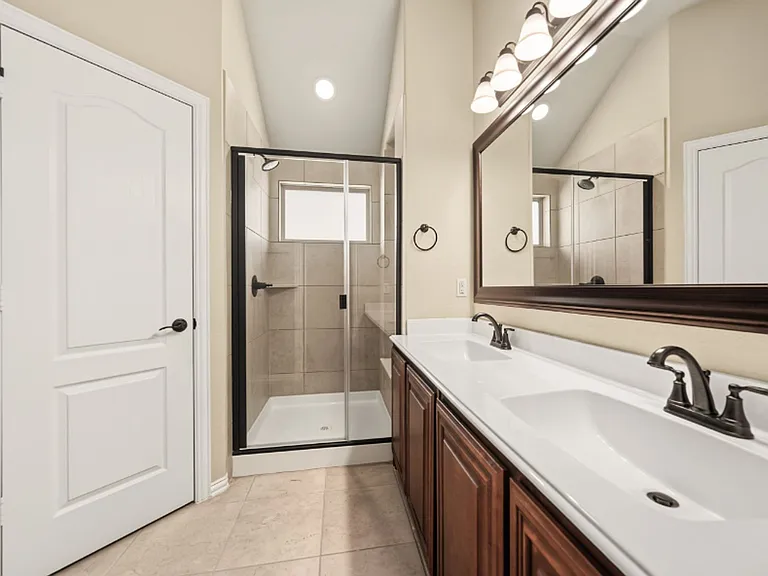 504 Ridgewater Trl — Photo 39