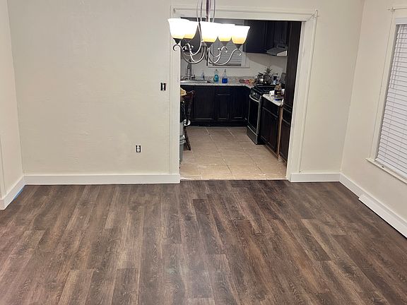 4th image of 2834 Brandon St