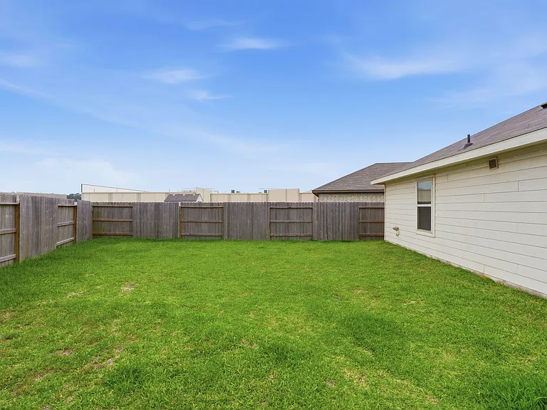 235 River Grove Ct — Photo 25