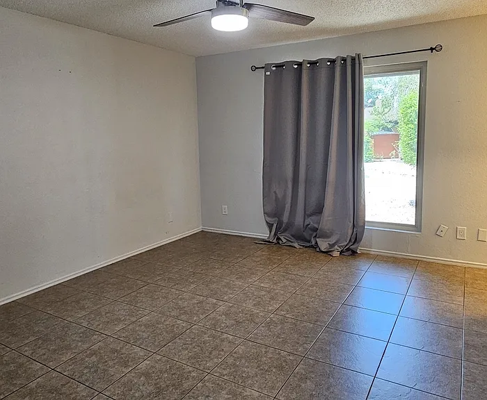 1622 W Village Way — Photo 5