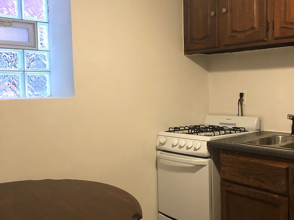 1st image of 3219 N Lawndale Ave #Basement