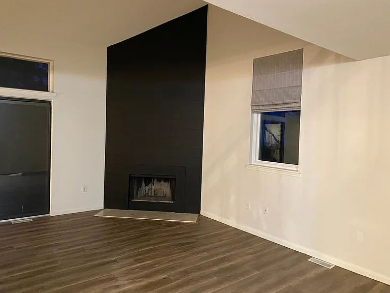 5470 Country Hearth Ln — Photo 2