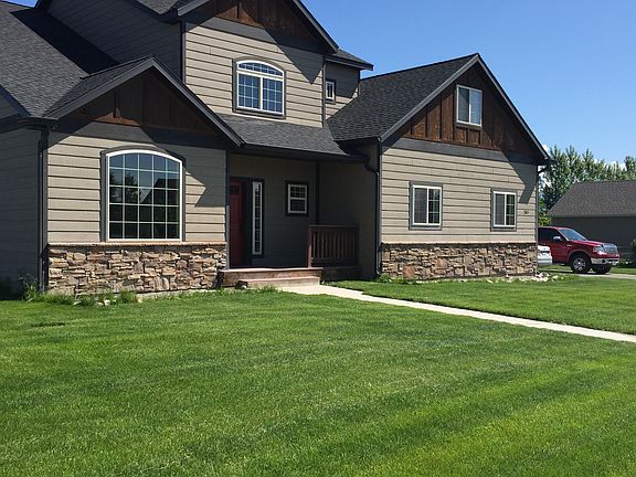 2nd image of 365 Coral Dr