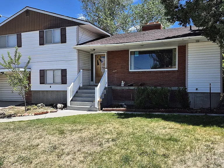 1318 Virginia St — Photo 27