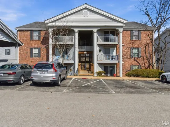 7611 Triwoods Dr APT J, Saint Louis, MO 63119